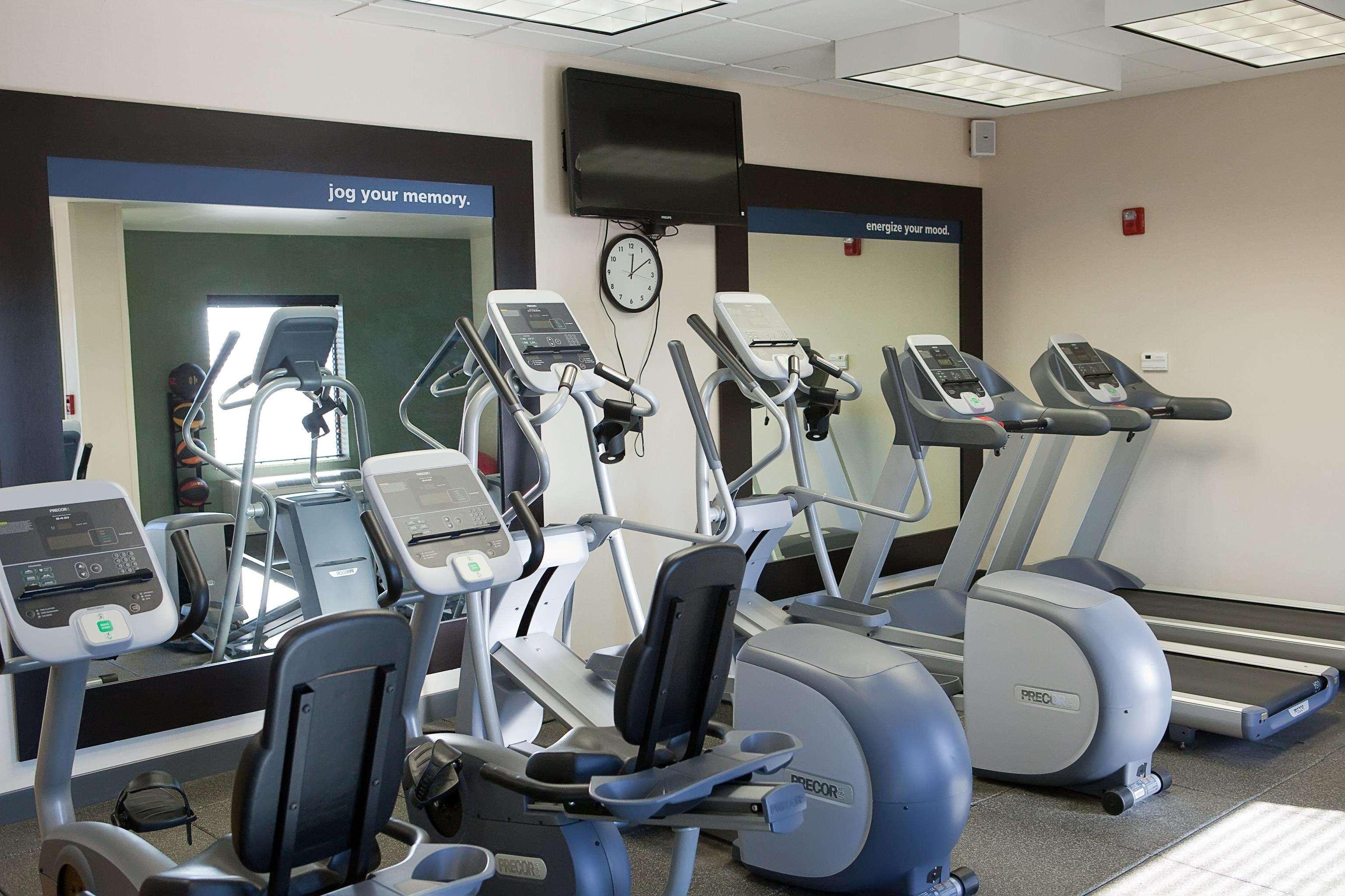Hampton Inn Colby Ngoại thất bức ảnh
