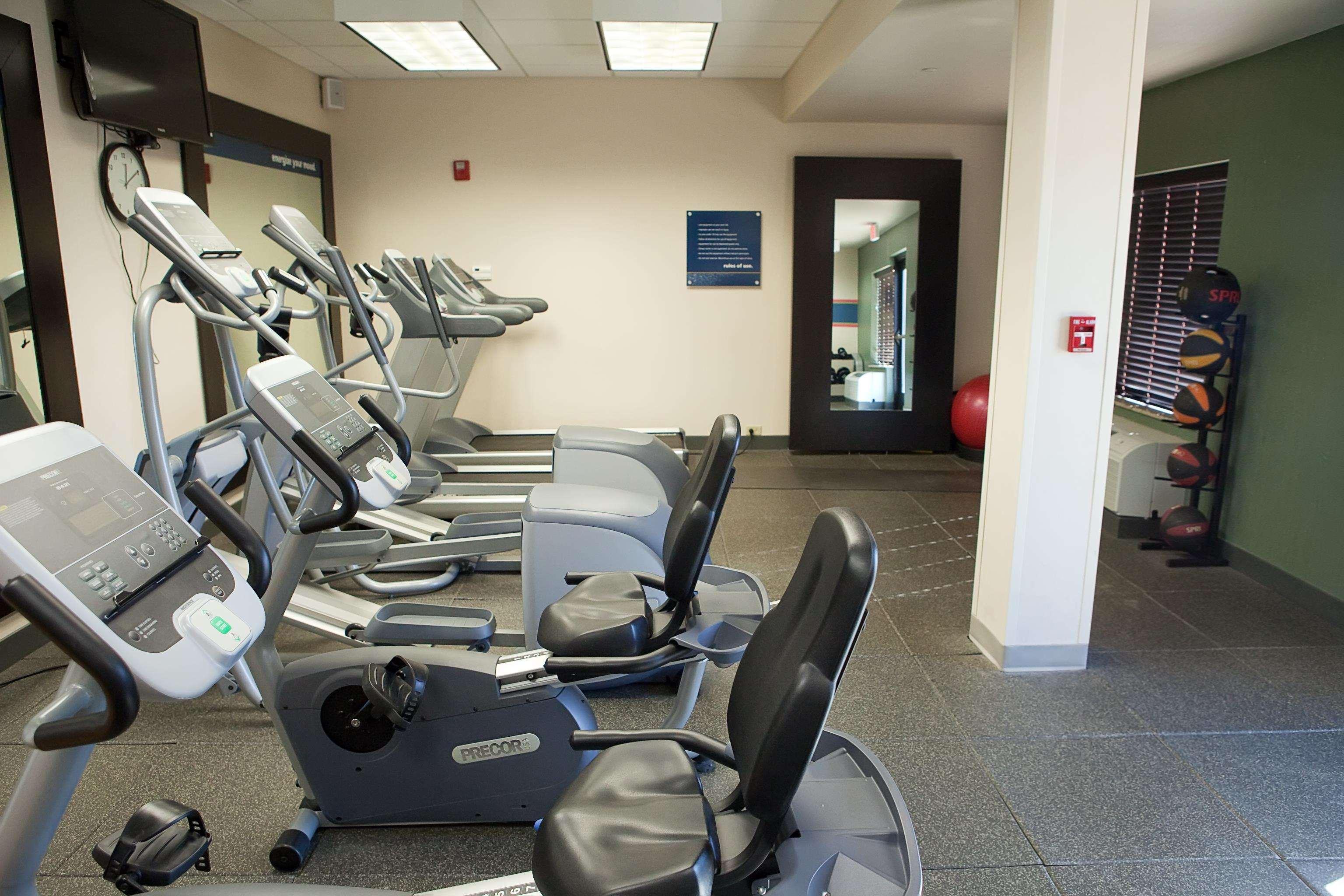 Hampton Inn Colby Ngoại thất bức ảnh