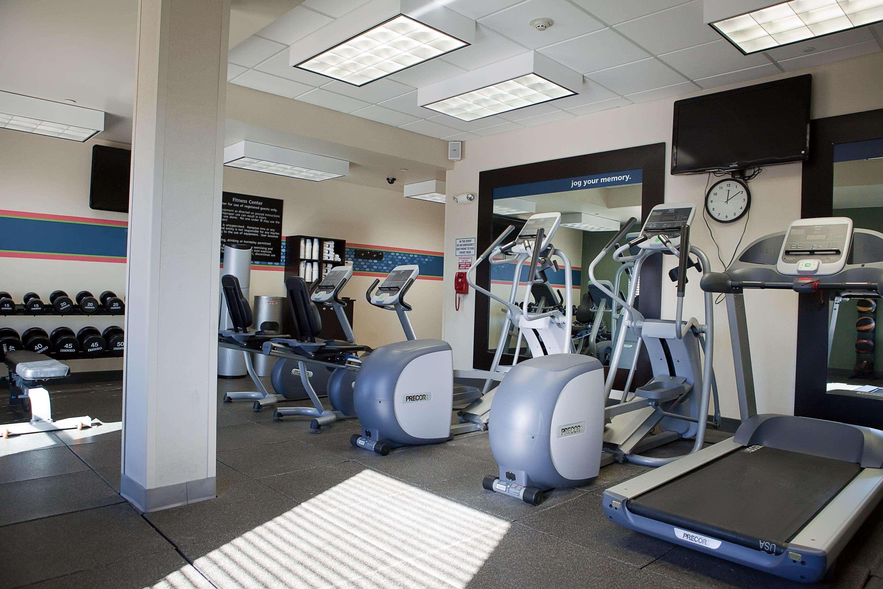 Hampton Inn Colby Ngoại thất bức ảnh
