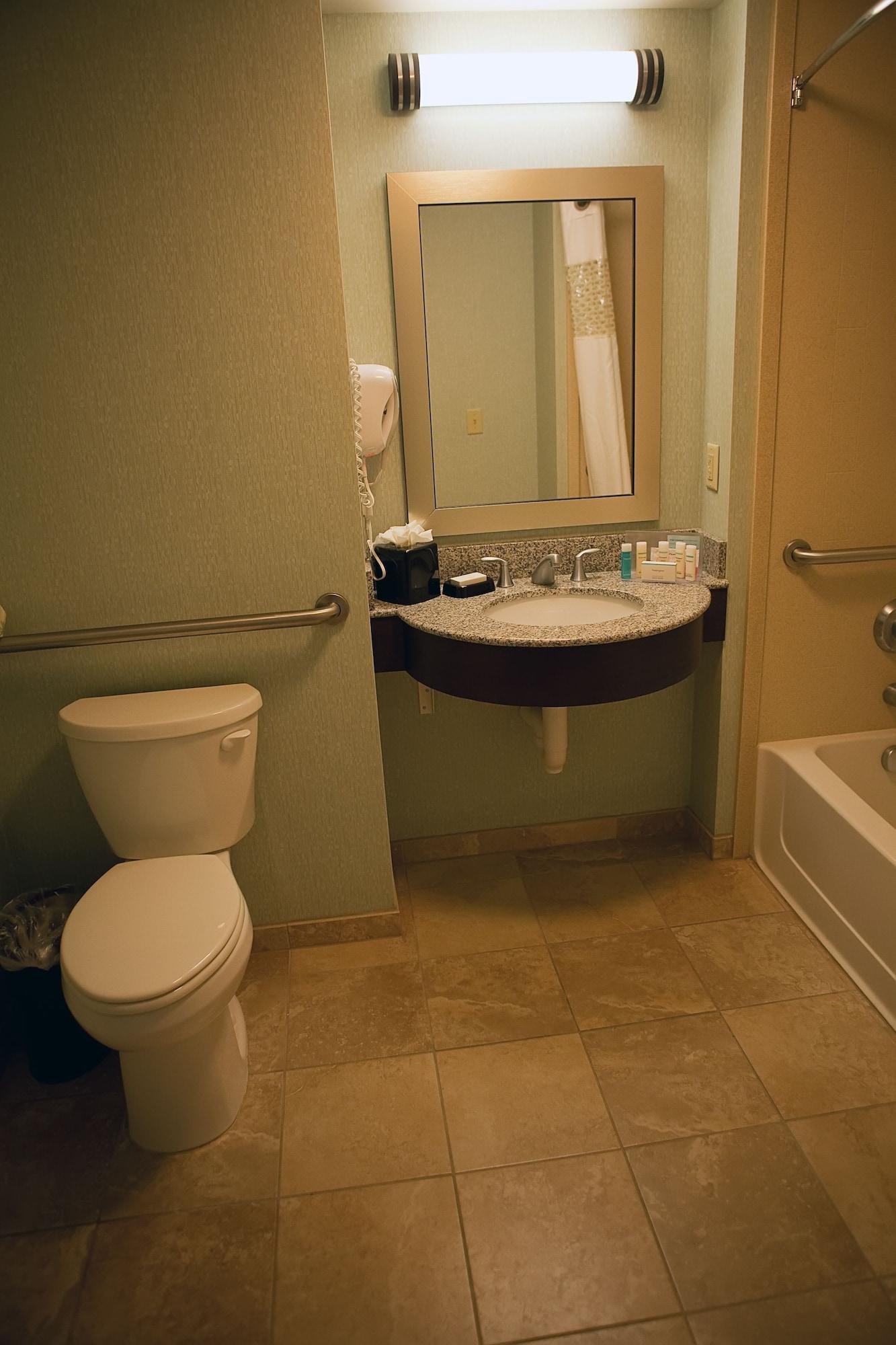 Hampton Inn Colby Ngoại thất bức ảnh