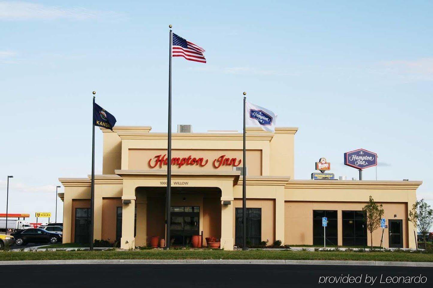 Hampton Inn Colby Ngoại thất bức ảnh